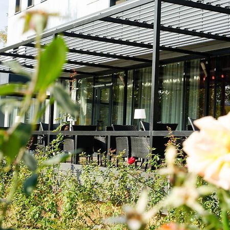 Hotel Criss Бухарест Екстер'єр фото